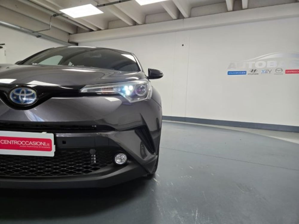 Toyota Toyota C-HR usata a Brescia (18)