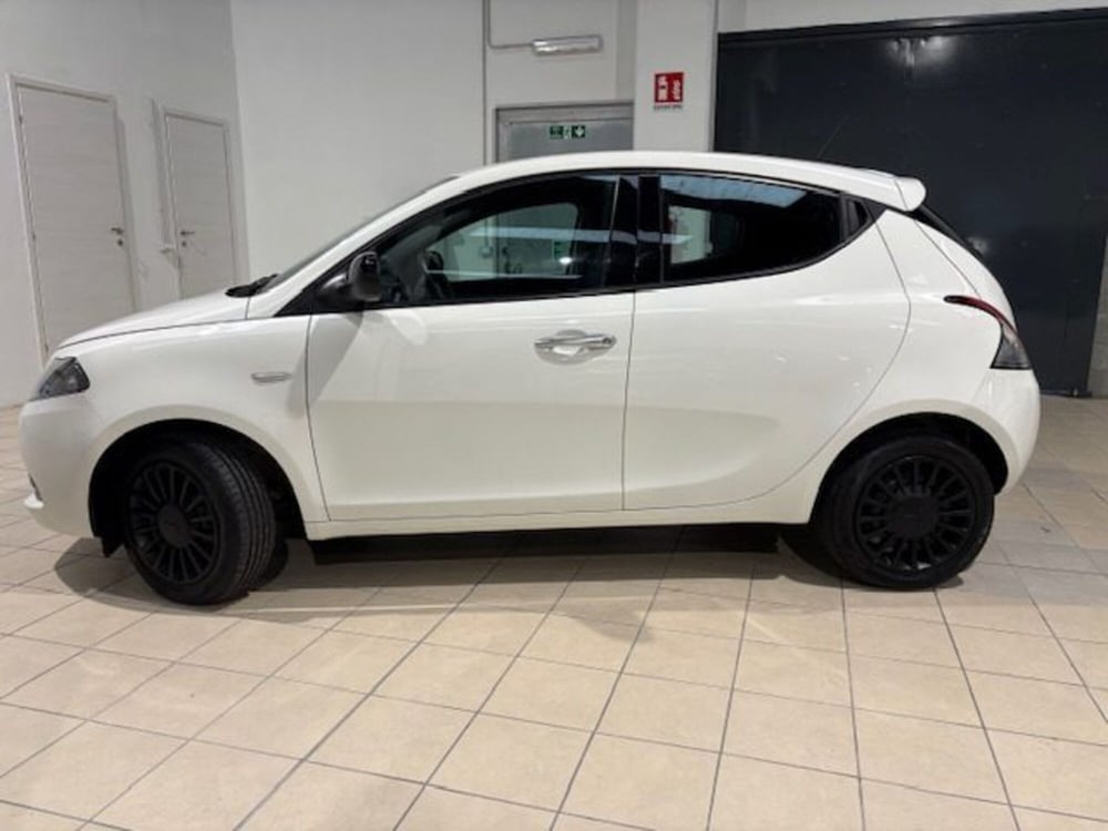 Lancia Ypsilon usata a Torino (2)
