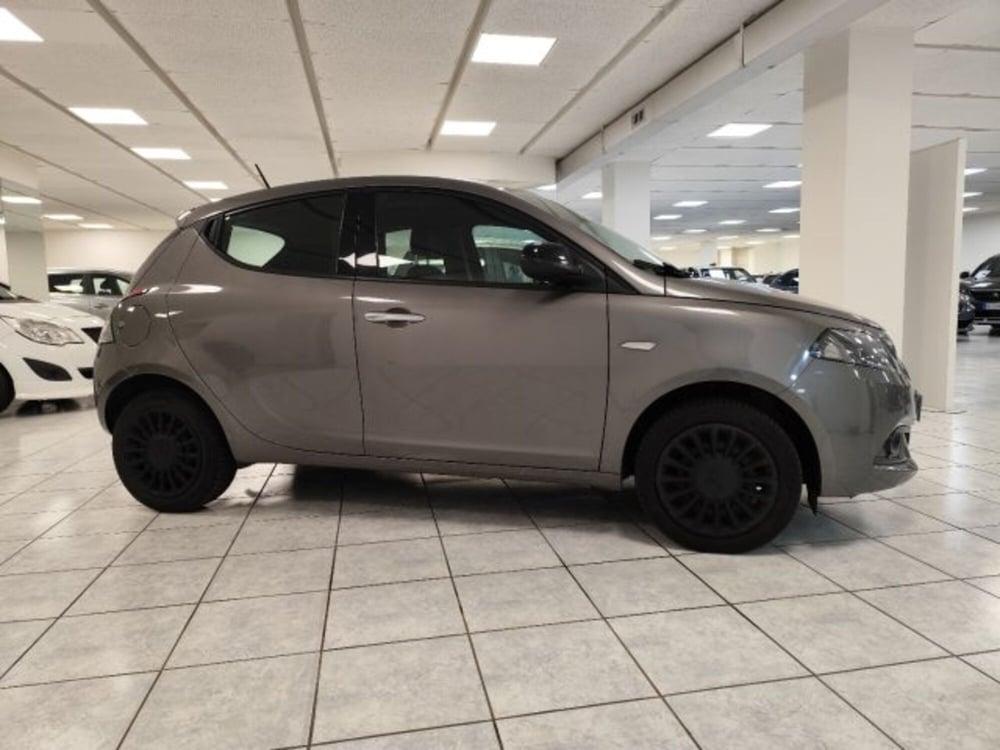 Lancia Ypsilon usata a Torino (4)