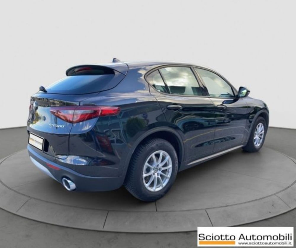 Alfa Romeo Stelvio usata a Messina (6)