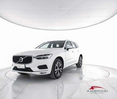 Volvo XC60 B4 (d) AWD Geartronic Momentum Pro  del 2021 usata a Corciano