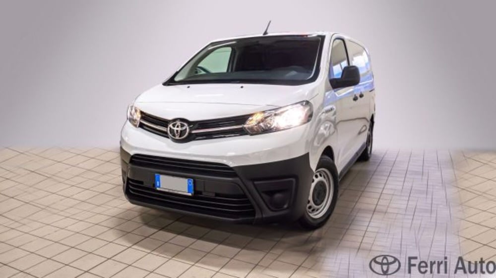 Toyota Proace nuova a Padova