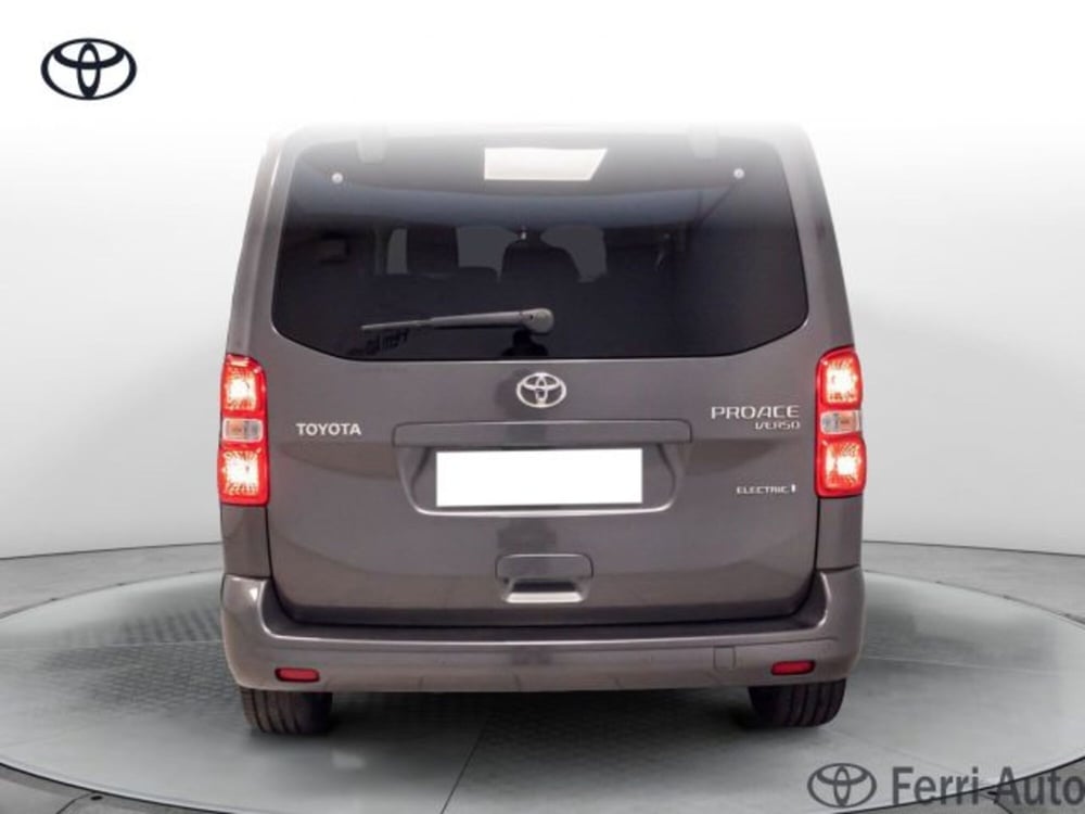 Toyota Proace Verso nuova a Padova (7)