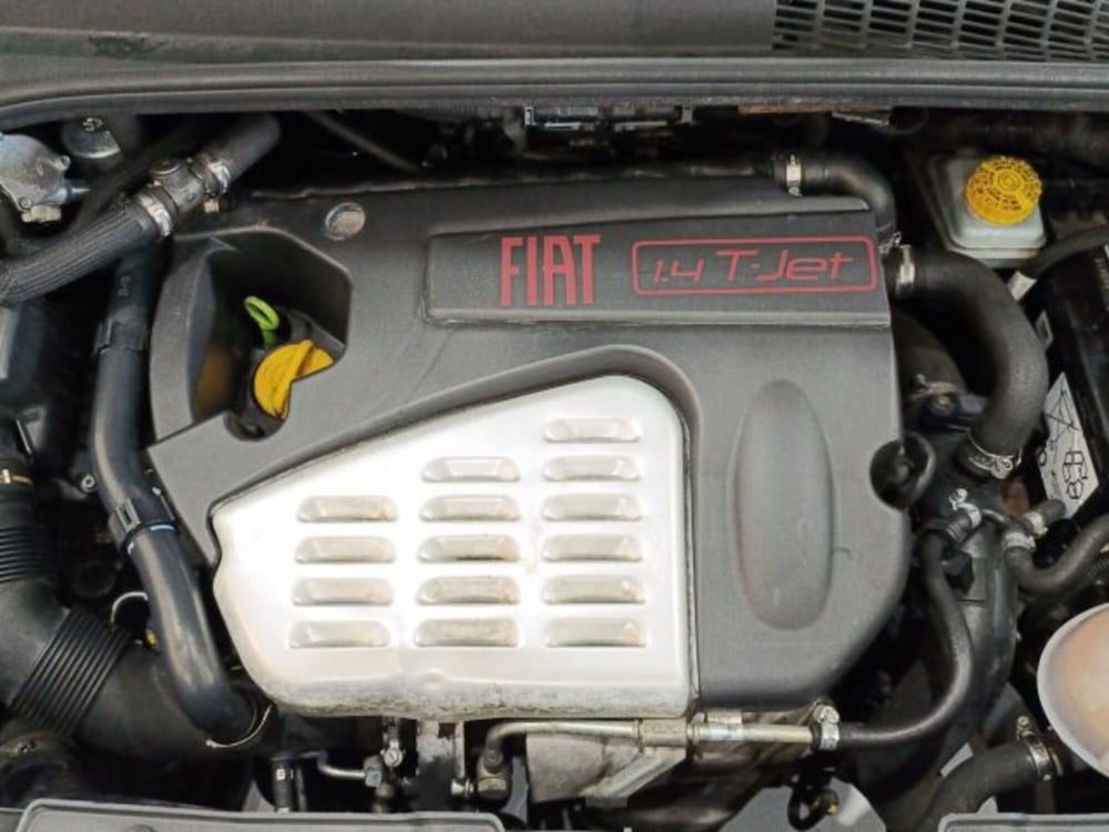 Fiat 500L usata a Catania (18)