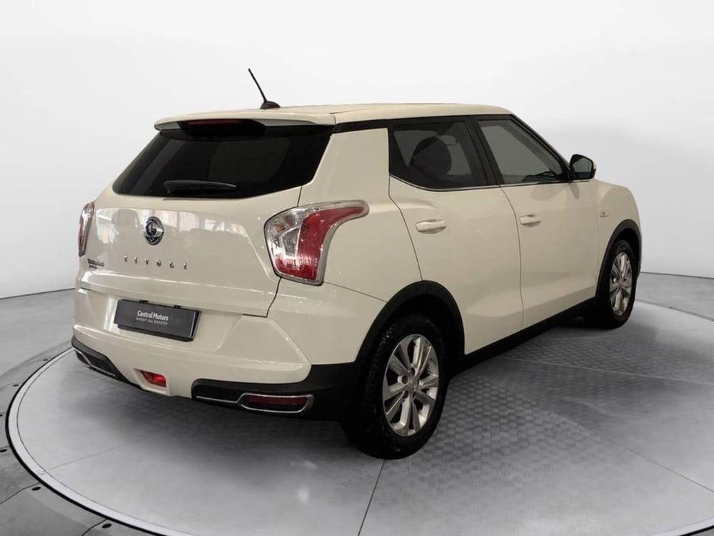 Ssangyong Tivoli usata a Torino (4)