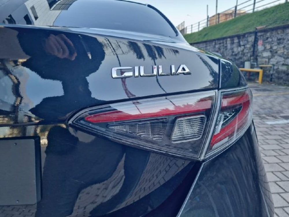 Alfa Romeo Giulia nuova a Monza e Brianza (15)