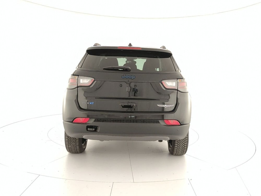 Jeep Compass nuova a Caserta (5)