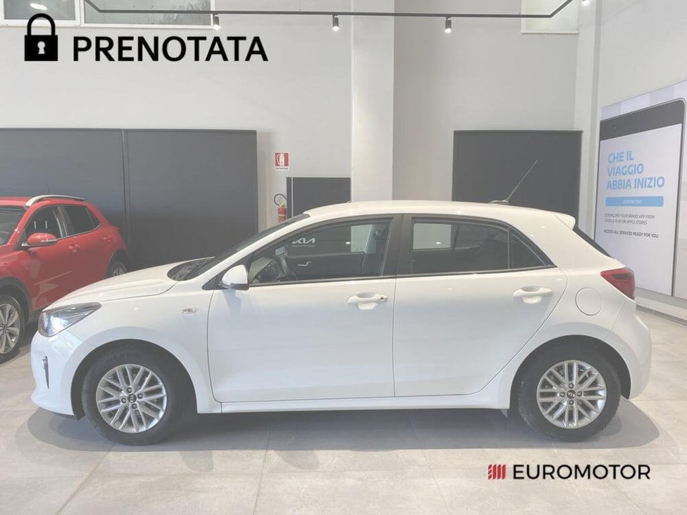 Kia Rio usata a Bari (10)