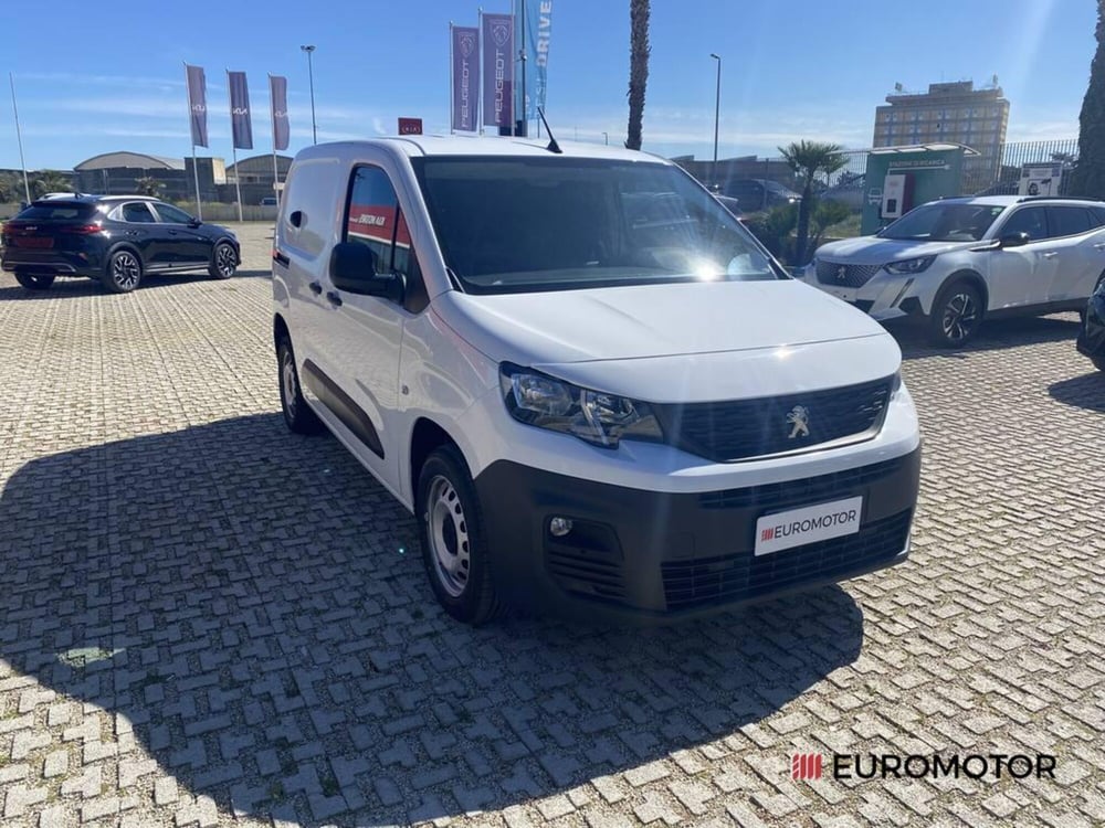 Peugeot Partner Furgone usata a Bari (3)