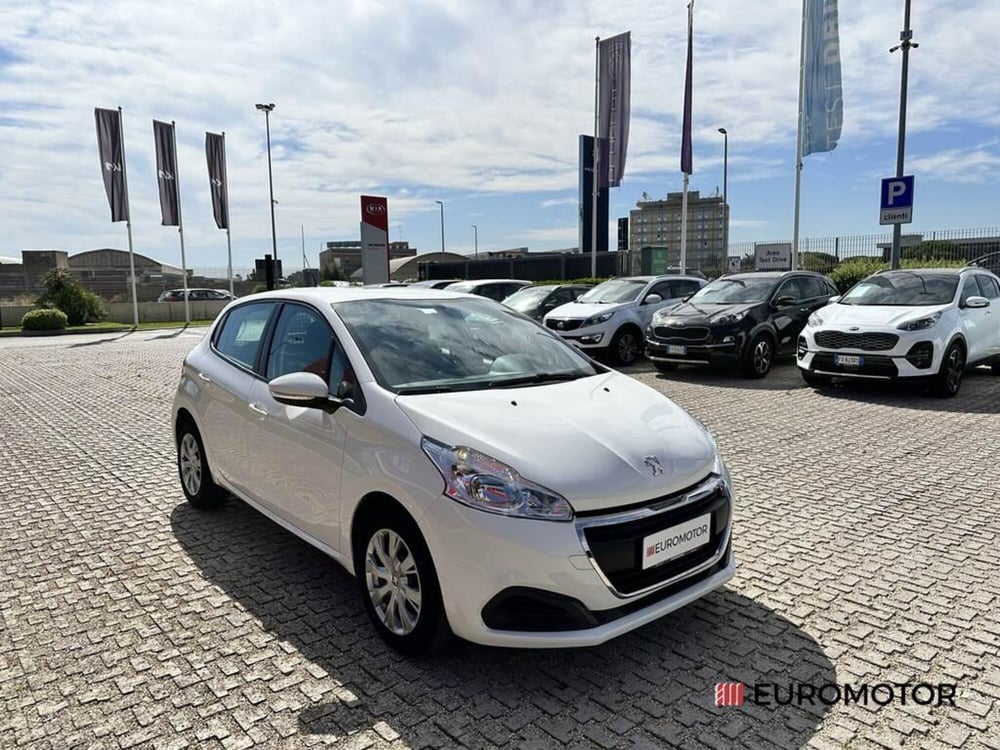 Peugeot 208 usata a Bari (3)