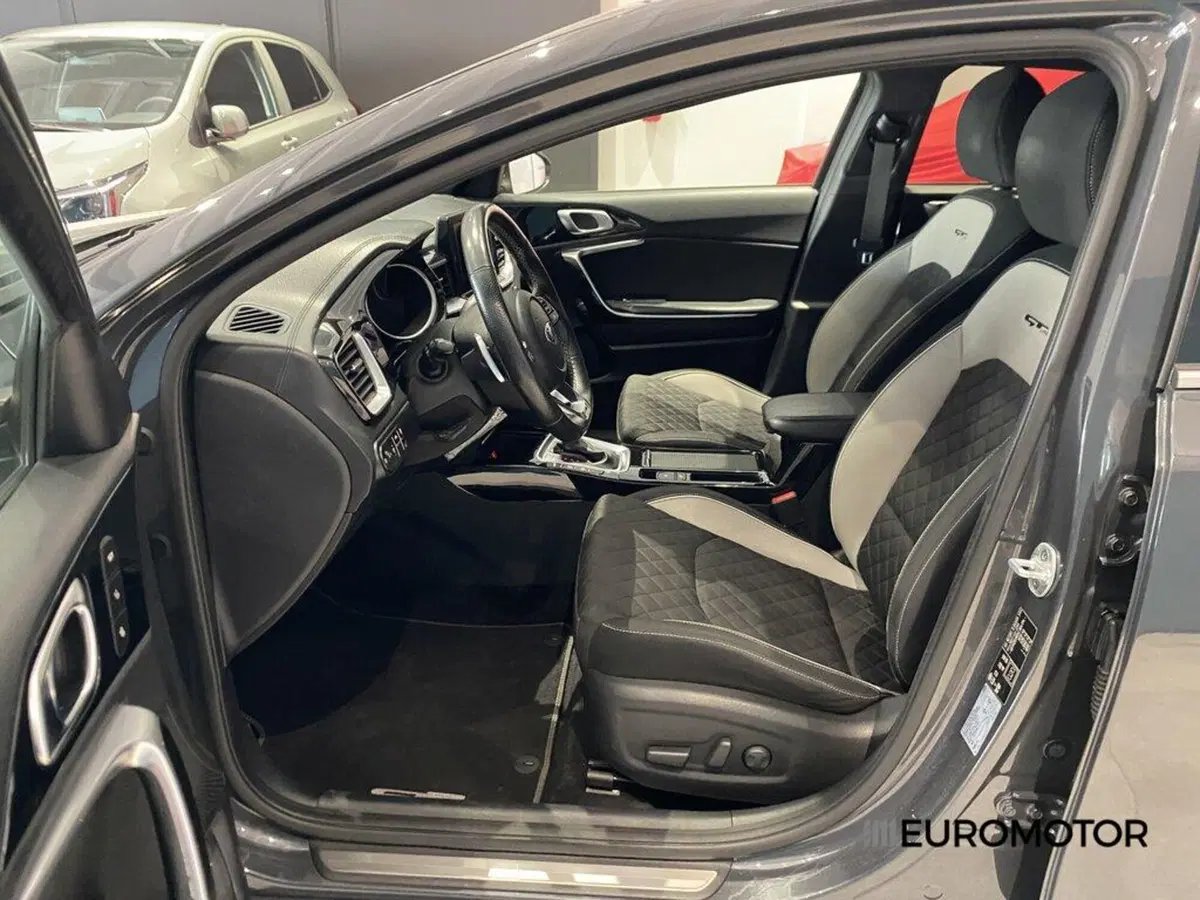 Kia ProCeed usata a Bari (12)