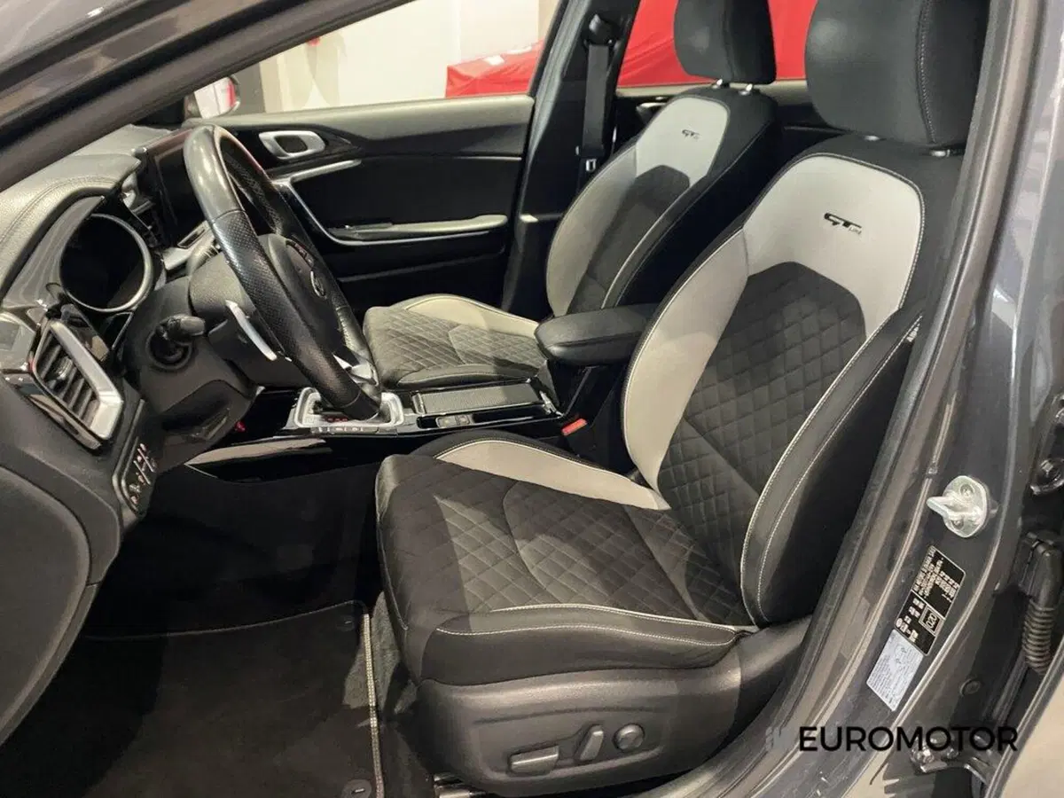 Kia ProCeed usata a Bari (13)