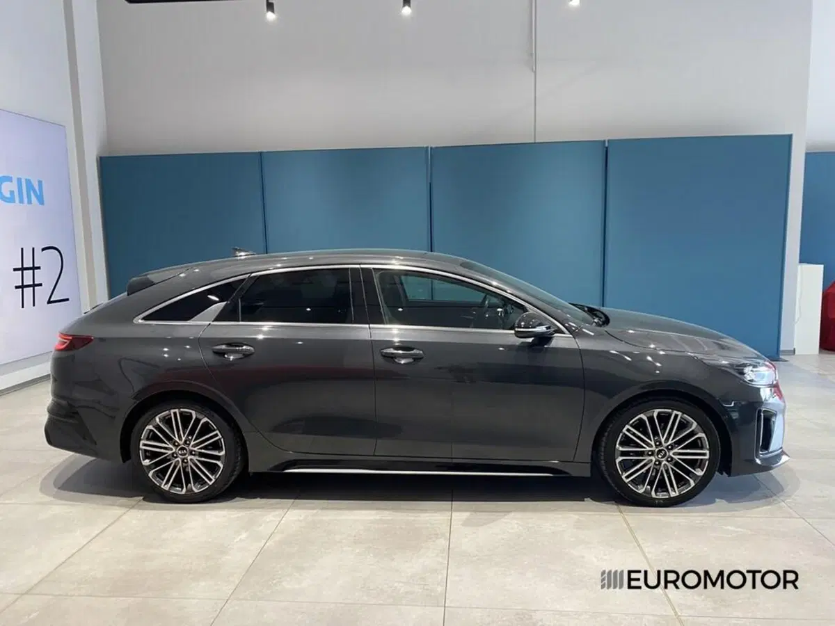 Kia ProCeed usata a Bari (4)
