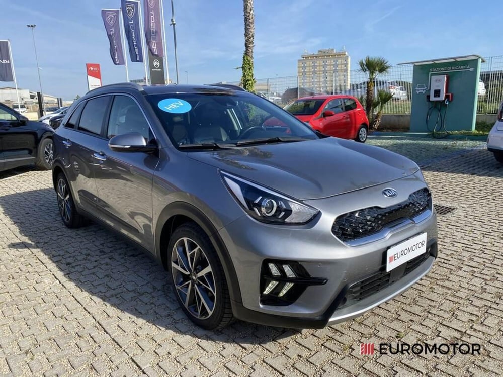 Kia Niro usata a Bari (3)