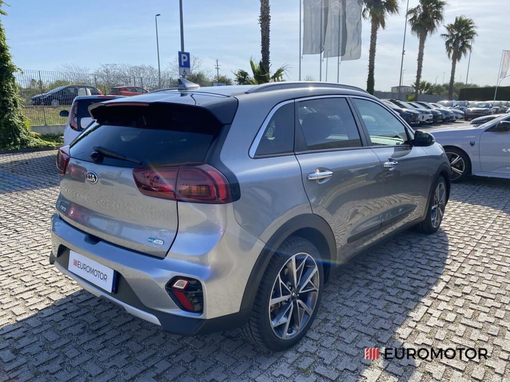 Kia Niro usata a Bari (8)