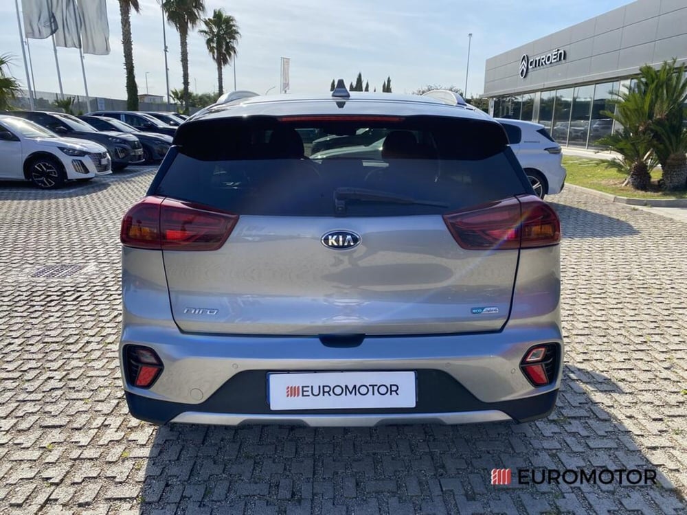 Kia Niro usata a Bari (9)