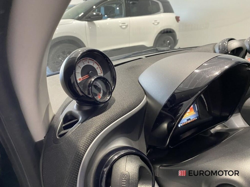 smart Fortwo usata a Bari (11)