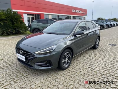 Hyundai i30 1.6 CRDi 136 CV 48V DCT 5 porte Prime del 2021 usata a Modugno