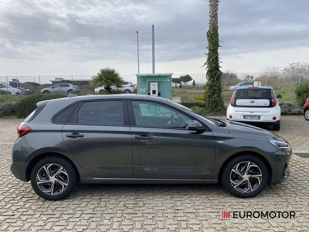 Hyundai i30 usata a Bari (4)