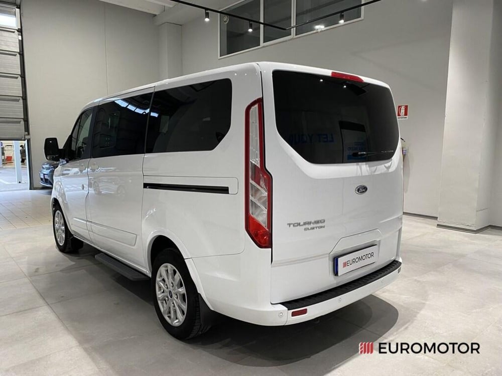 Ford Tourneo Custom usata a Bari (10)