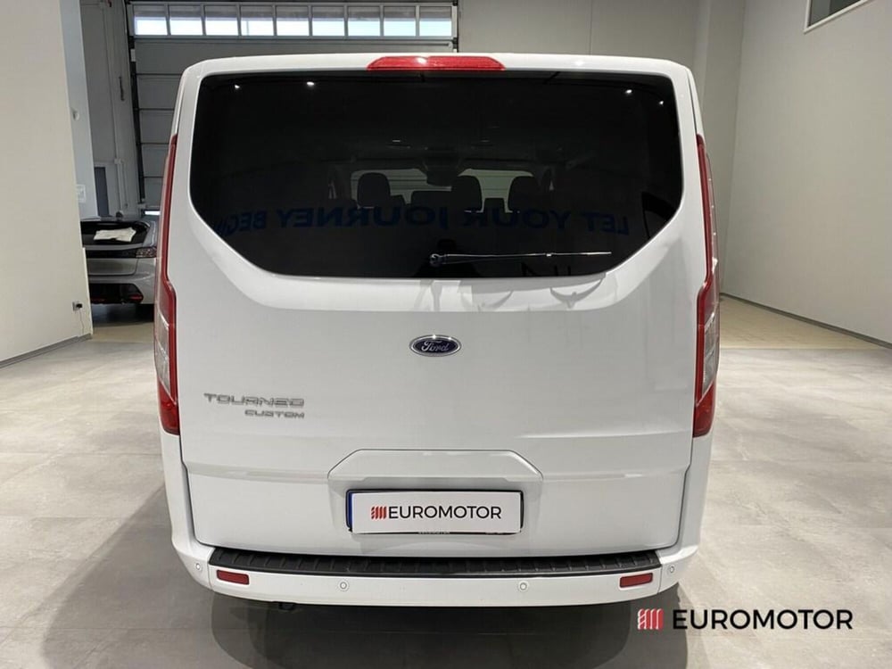 Ford Tourneo Custom usata a Bari (9)