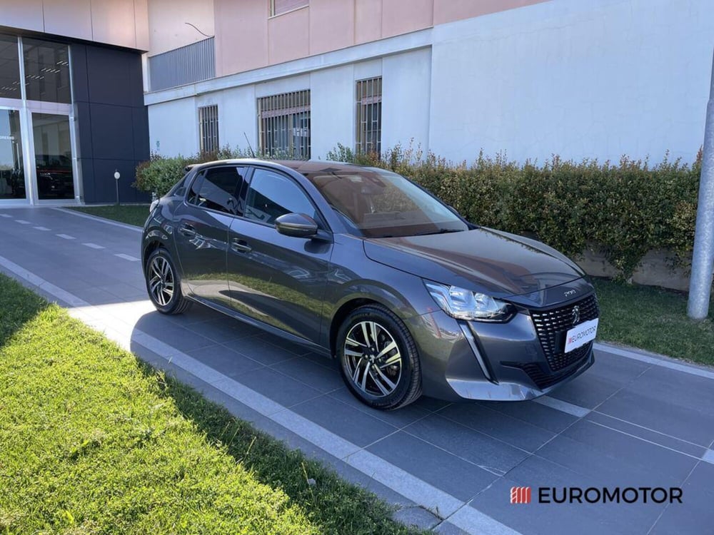 Peugeot 208 usata a Bari (3)