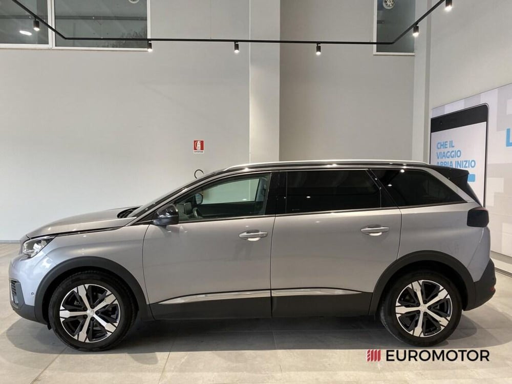 Peugeot 5008 usata a Bari (12)