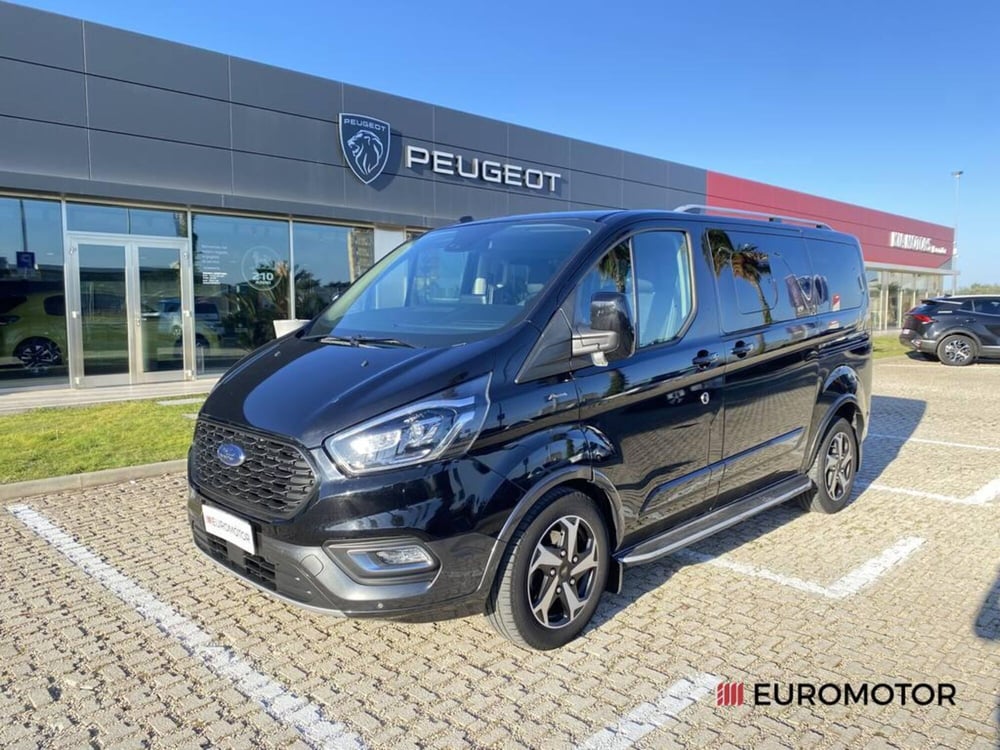 Ford Tourneo Custom usata a Bari