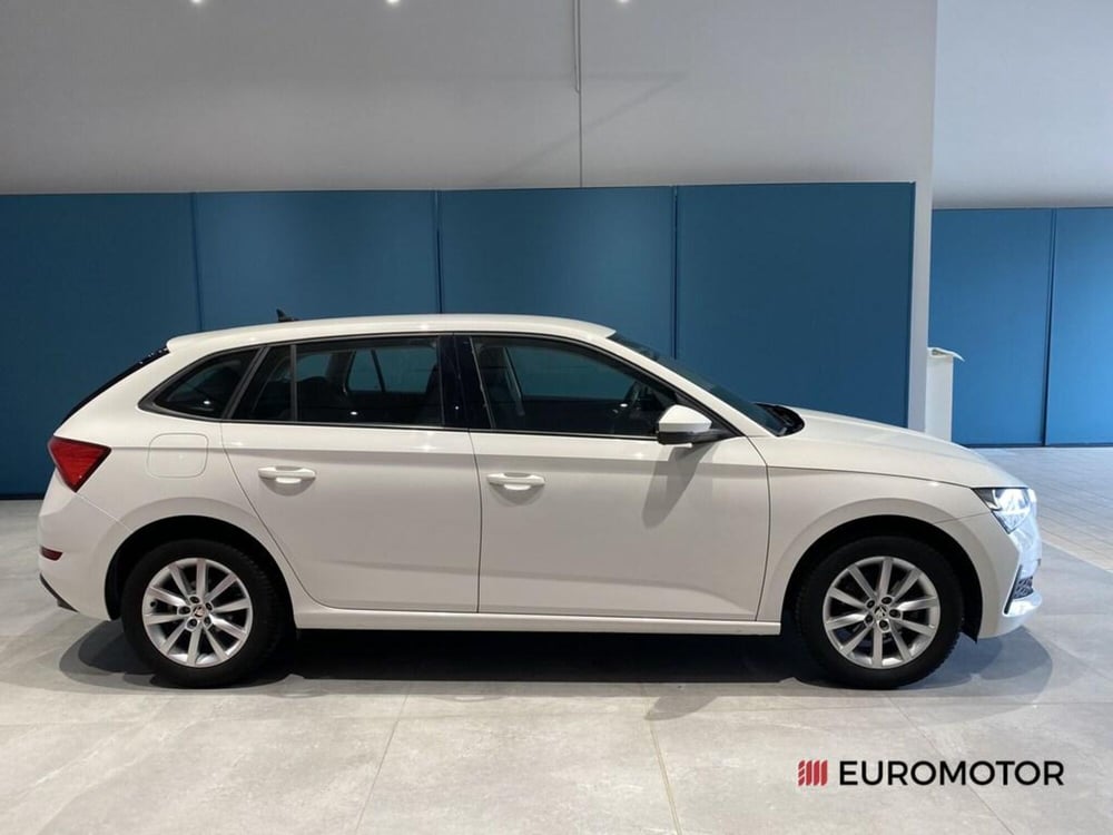 Skoda Scala usata a Bari (4)