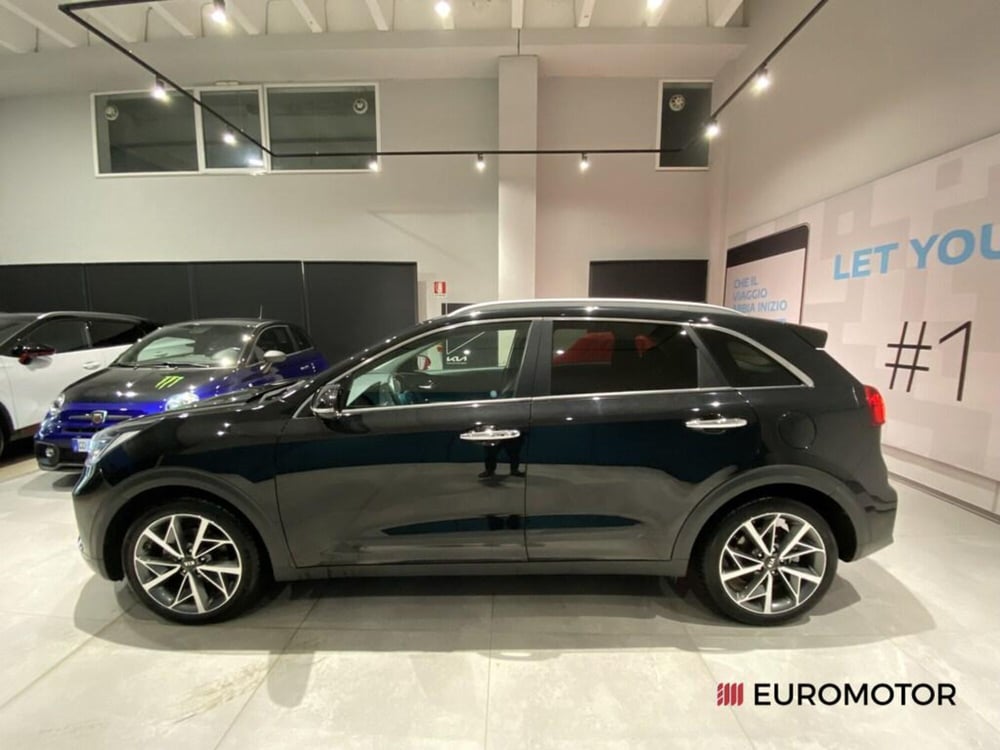 Kia Niro usata a Bari (11)