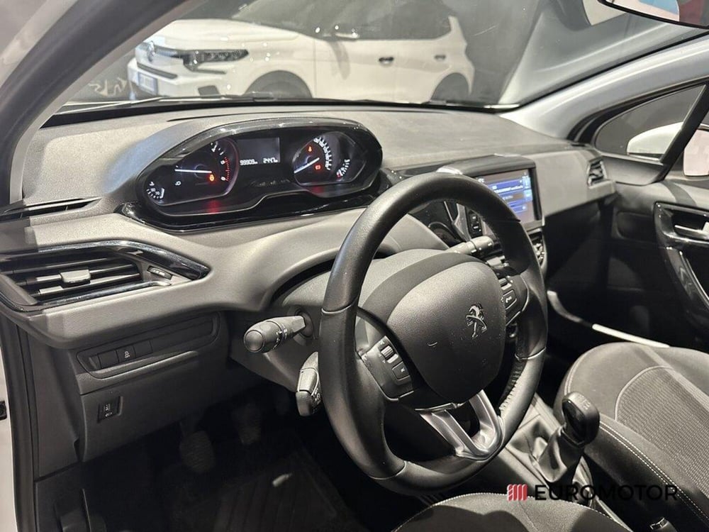 Peugeot 208 usata a Bari (15)