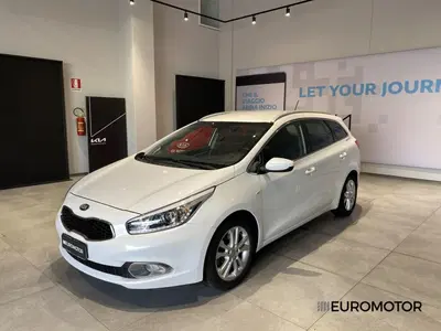 Kia cee'd Sport Wagon 1.6 CRDi 128 CV SW Stop&amp;Go high tech del 2015 usata a Modugno