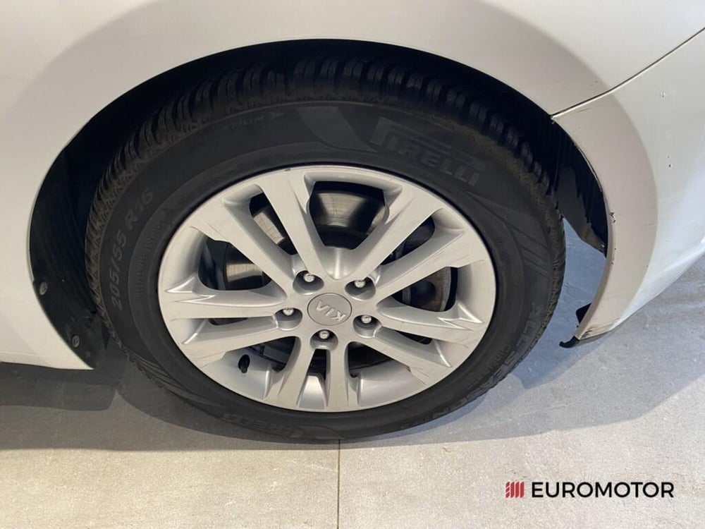 Kia cee'd Sport Wagon usata a Bari (4)