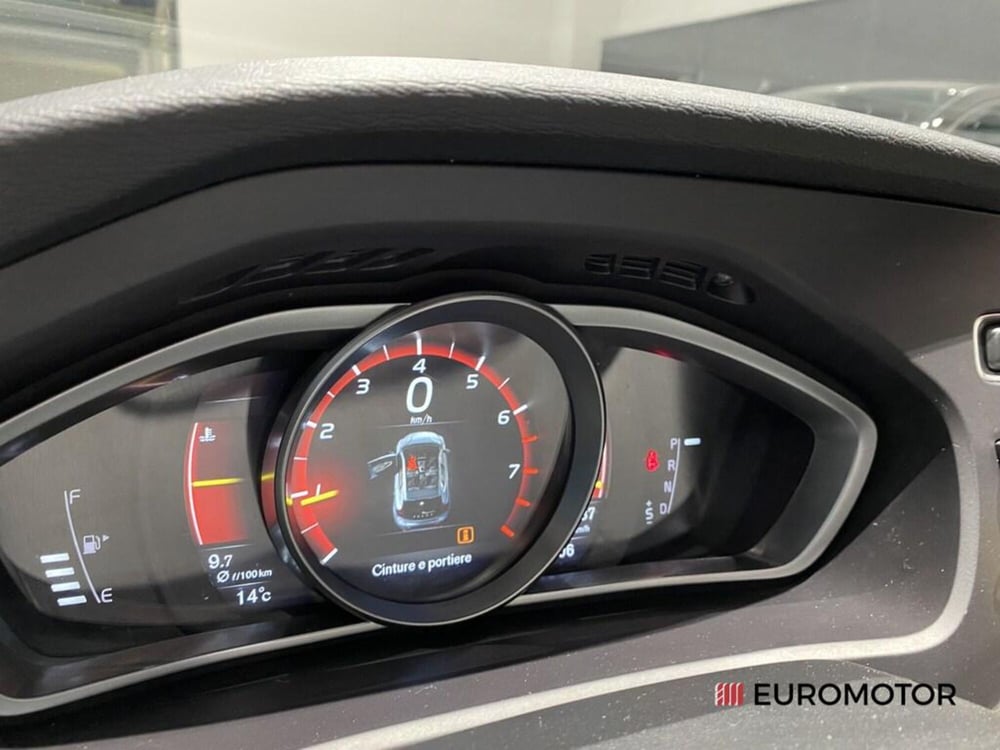 Volvo V40 usata a Bari (12)
