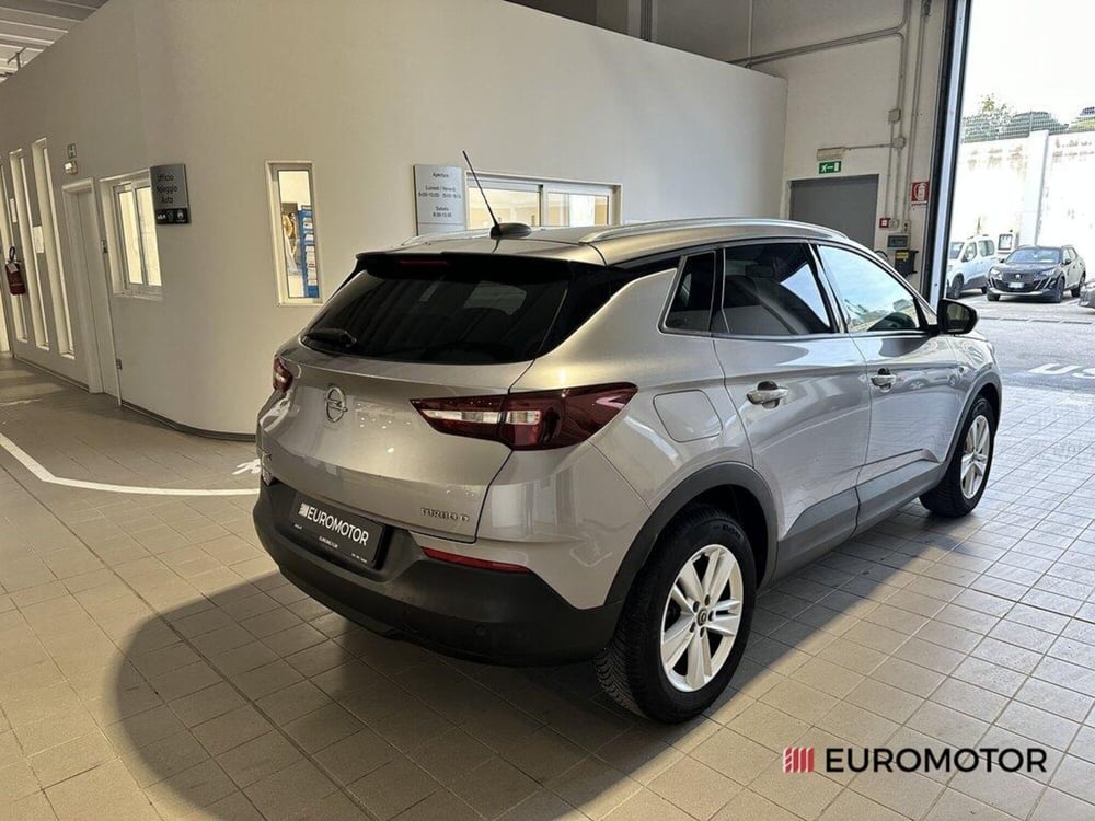 Opel Grandland X usata a Bari (5)