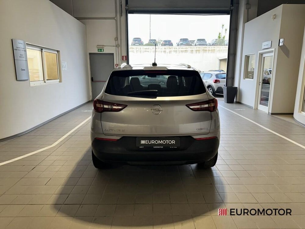 Opel Grandland X usata a Bari (6)