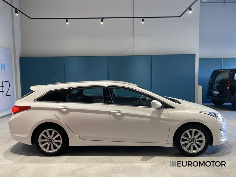 Hyundai i40 Station Wagon usata a Bari (5)