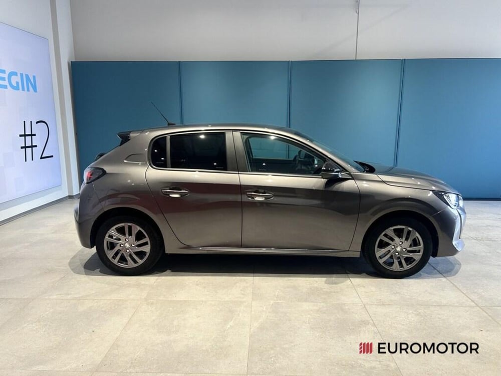 Peugeot 208 usata a Bari (4)