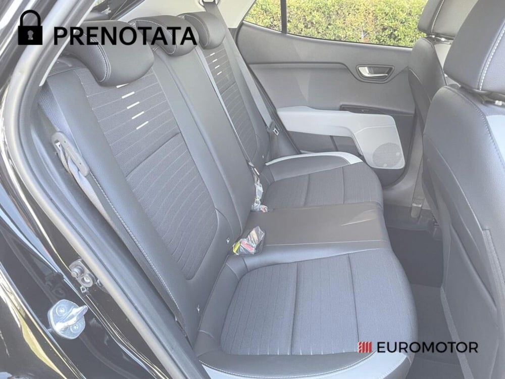 Kia Stonic nuova a Bari (11)