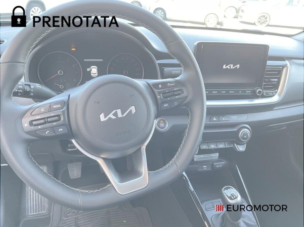 Kia Stonic nuova a Bari (15)