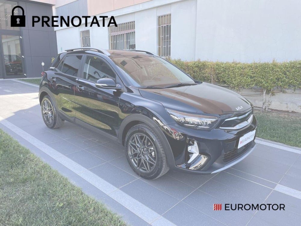 Kia Stonic nuova a Bari (3)