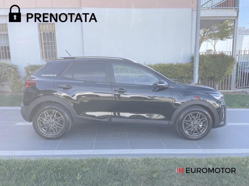 Kia Stonic nuova a Bari (4)