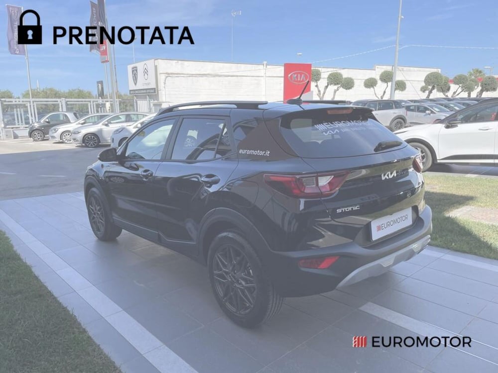 Kia Stonic nuova a Bari (7)