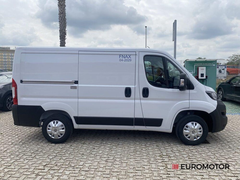 Peugeot Boxer Furgone nuova a Bari (4)