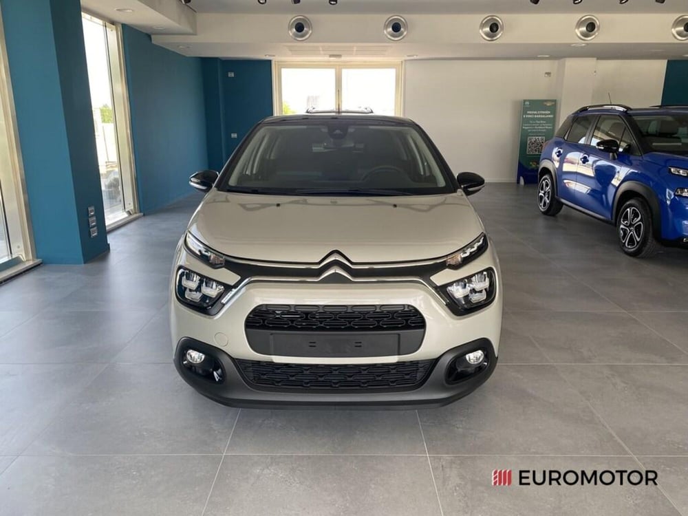 Citroen C3 nuova a Bari (2)