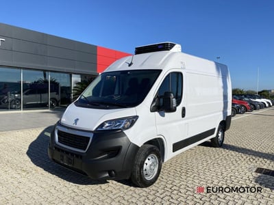 Peugeot Boxer Furgone 335 L2H2 2.2 bluehdi 140cv S&amp;S vetrato nuova a Modugno