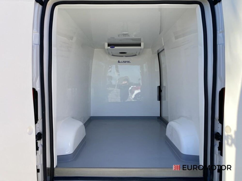 Peugeot Boxer Furgone nuova a Bari (14)