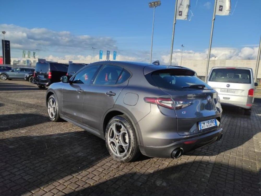 Alfa Romeo Stelvio usata a Frosinone (18)