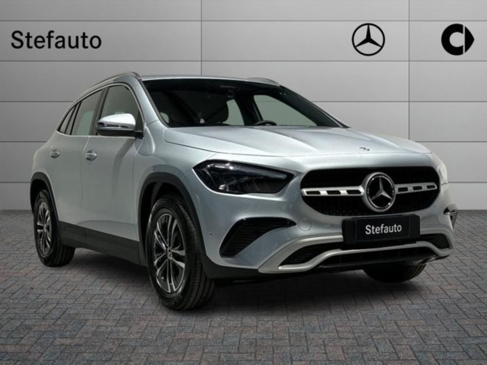 Mercedes-Benz GLA SUV nuova a Bologna