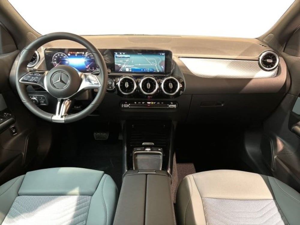 Mercedes-Benz GLA SUV nuova a Bologna (13)